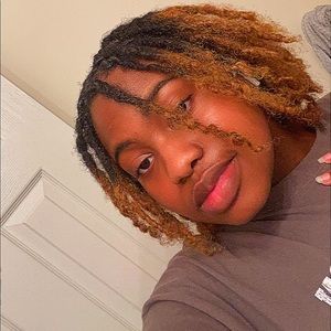 Meet your Posher, Shamir